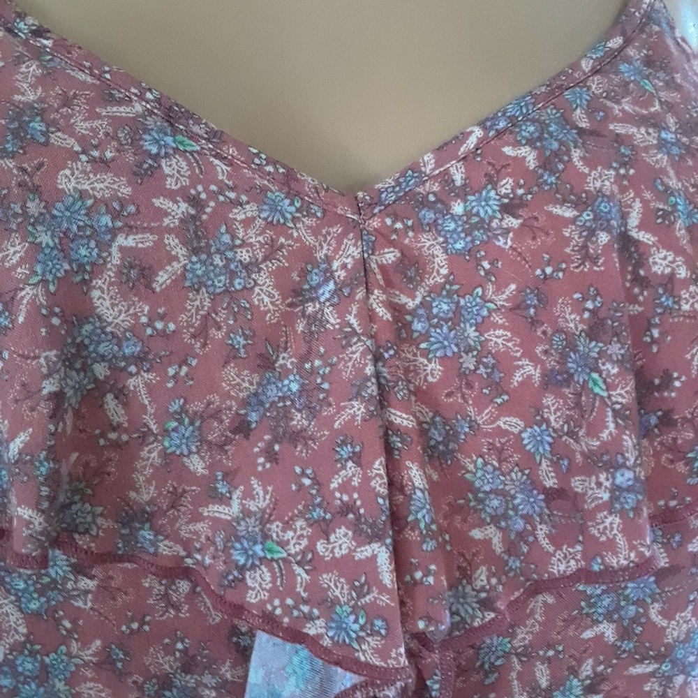 2/$15 - Floral Print Ruffle Tank - Picture 3 of 4